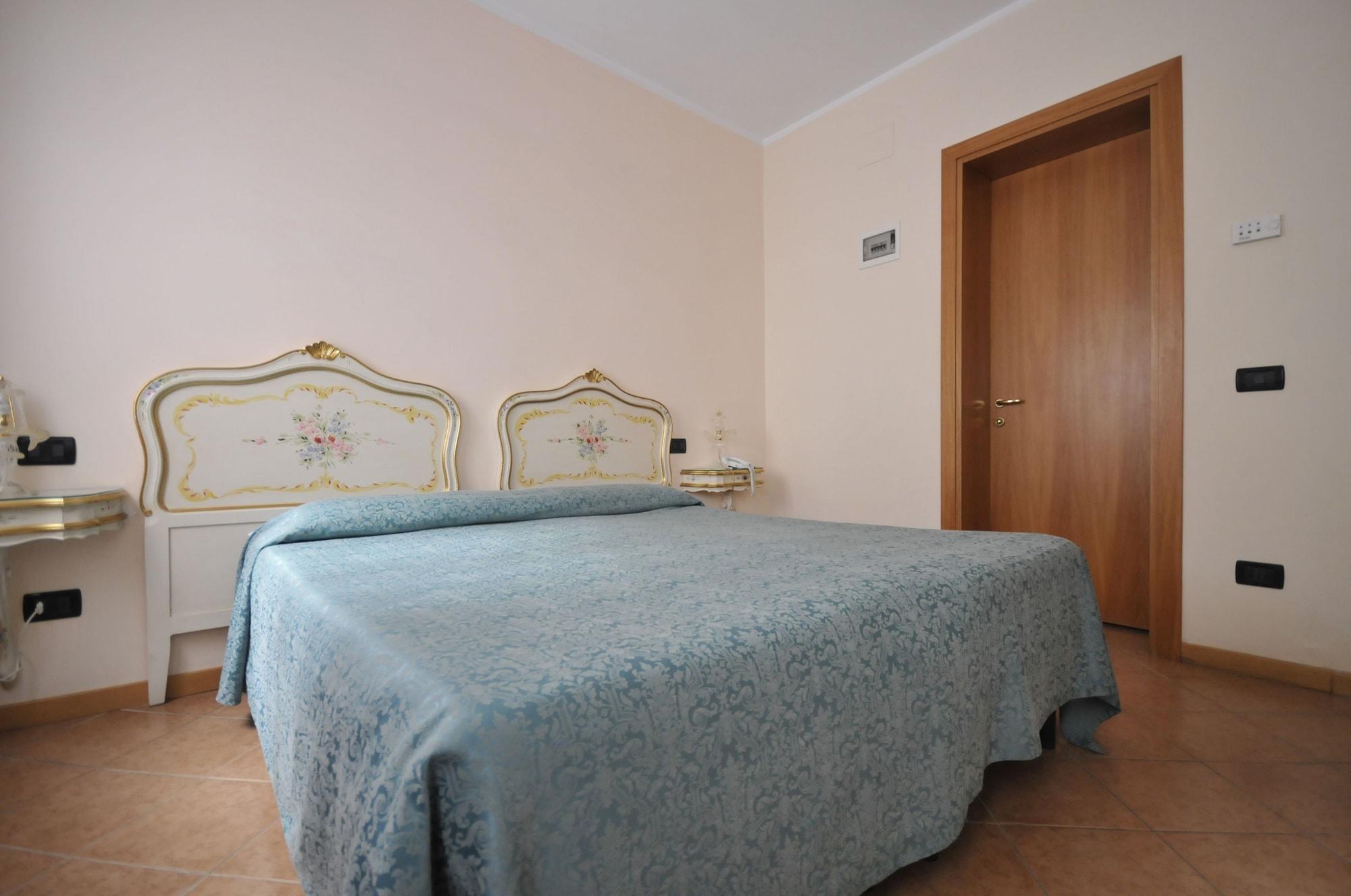 Ca' Leon D'Oro Hotel Венеция Екстериор снимка