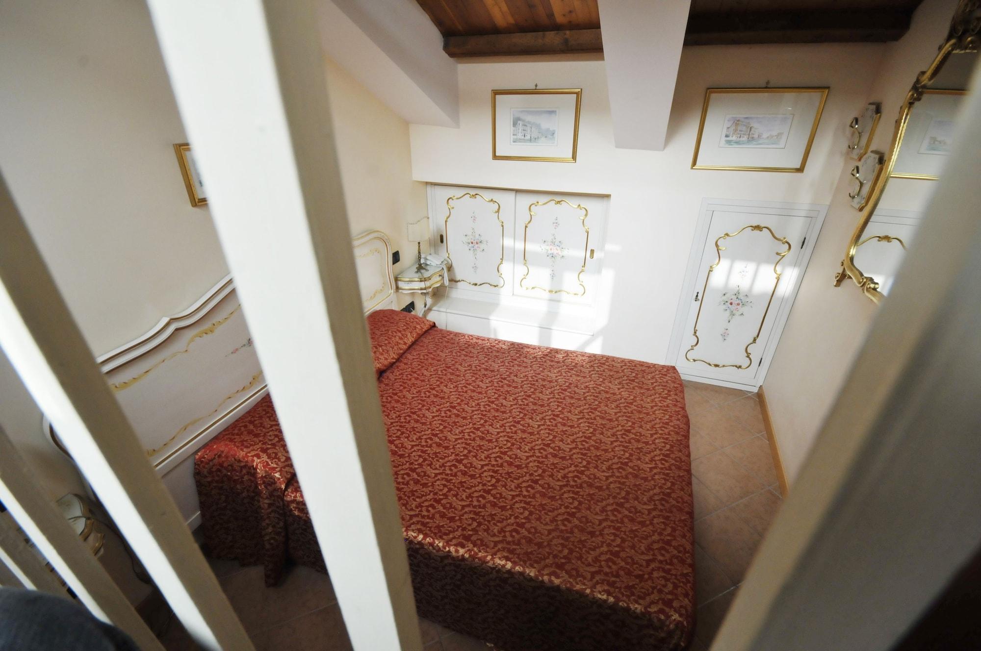 Ca' Leon D'Oro Hotel Венеция Екстериор снимка