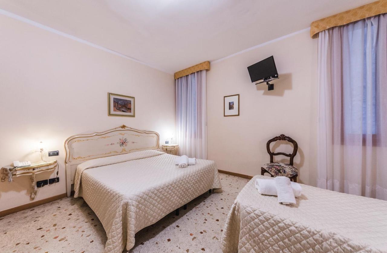 Ca' Leon D'Oro Hotel Венеция Екстериор снимка